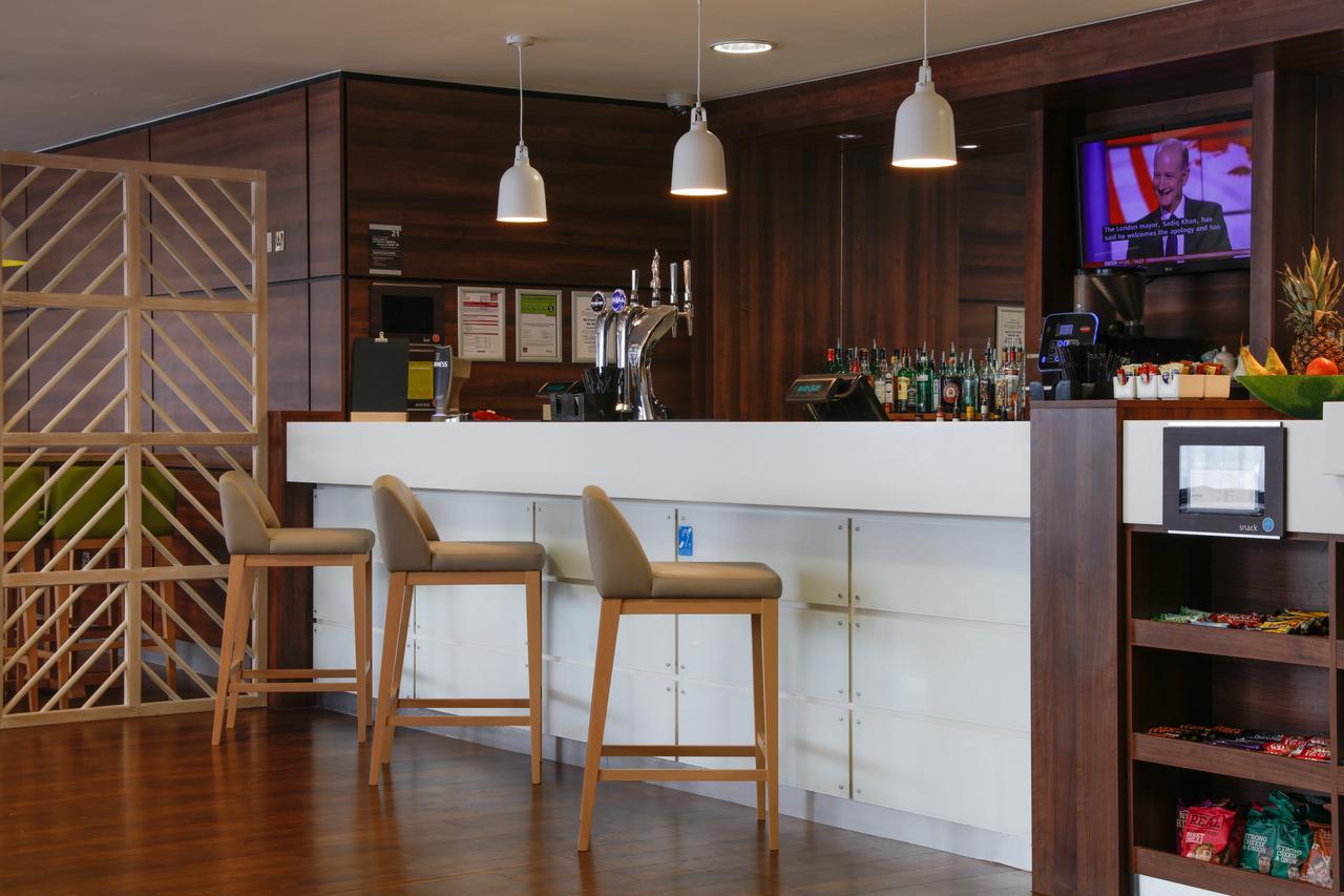 Hampton By Hilton Exeter Airport Hotel Woodbury Kültér fotó